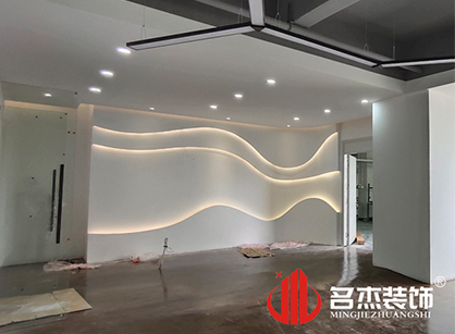 巡工地日记，米乐皮具办公室装修项目紧张进行中